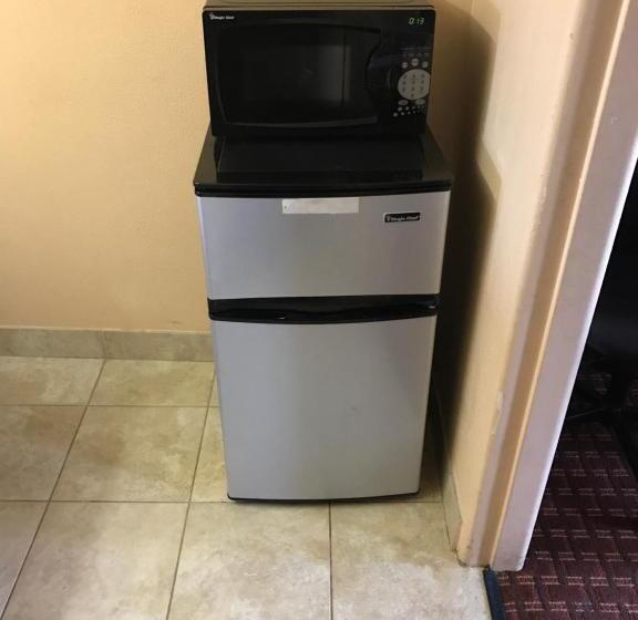 غرفة قياسية سرير كينج, Travel Inn