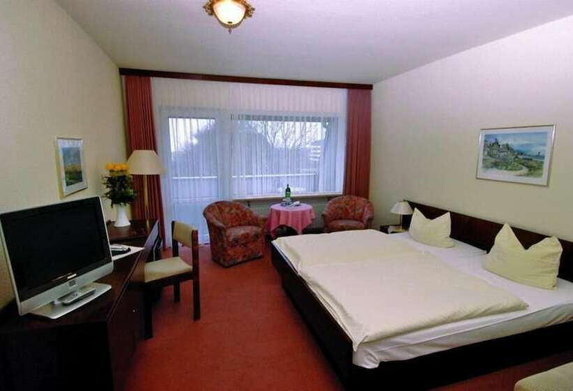 اتاق استاندارد یک نفره, Strandhotel Salty