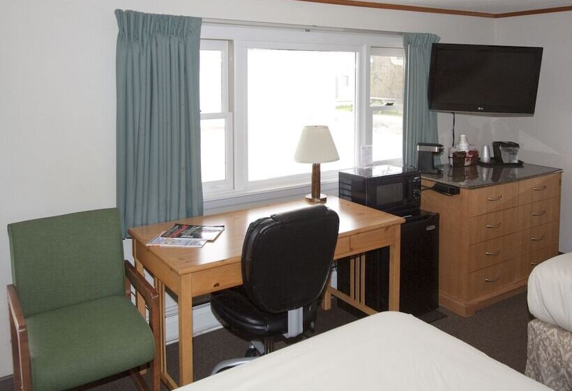 غرفه قياسيه سريرين مزدوجين, The Bluebird Motel Maine