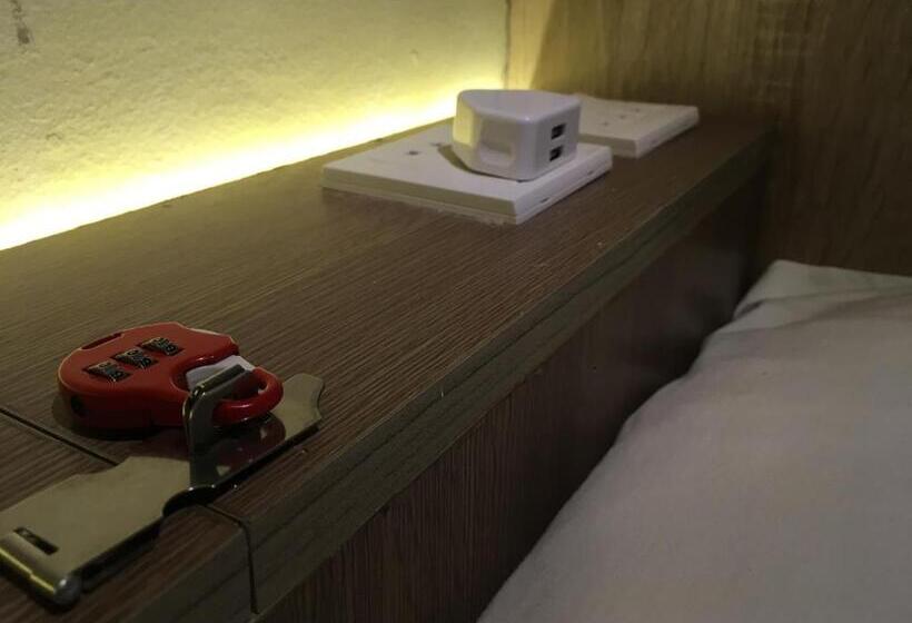 Capsule, The Hide Hostel At Canggu