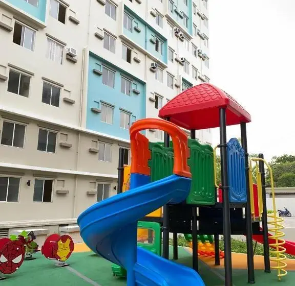 ガーデンビューの2ベッドルームアパート, Dumaguete Marina Spatial Condo Unit