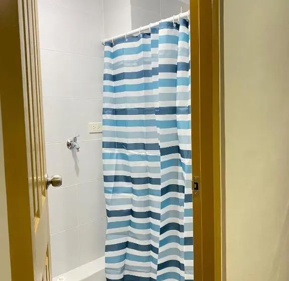 ガーデンビューの2ベッドルームアパート, Dumaguete Marina Spatial Condo Unit