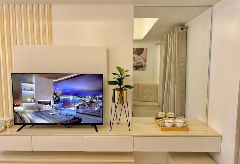 סטודיו סטנדרט עם מרפסת, Peridot Haven Ph