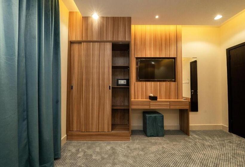 带2个卧室的套房, نصف الموسم للشقق المخدومة