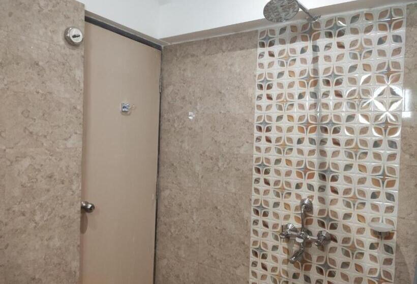 חדר דלוקס, The Rividium