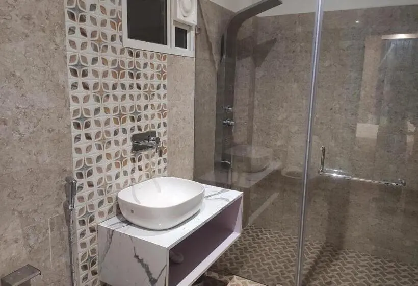 Suite, The Rividium