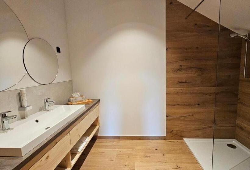 اتاق استاندارد, Sobe Rooms Jelen Jelenov Greben