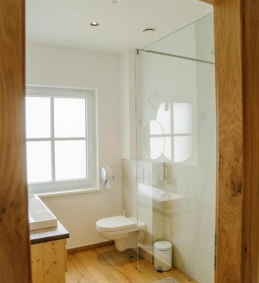 اتاق استاندارد با بالکن, Sobe Rooms Jelen Jelenov Greben