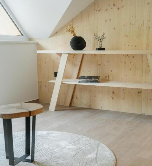اتاق خانوادگی, Sobe Rooms Jelen Jelenov Greben