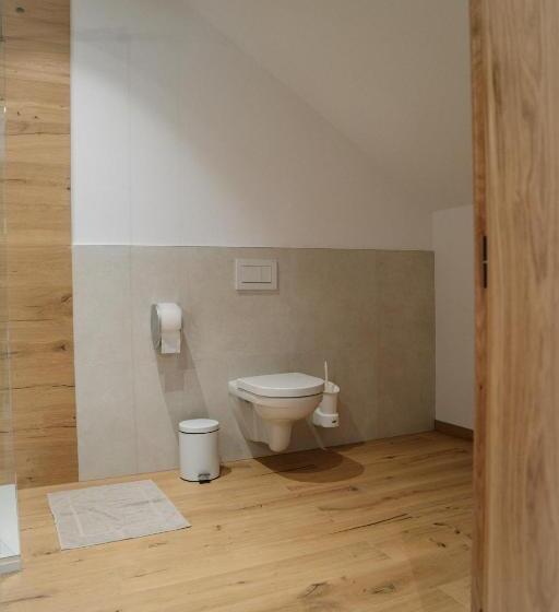 اتاق خانوادگی, Sobe Rooms Jelen Jelenov Greben