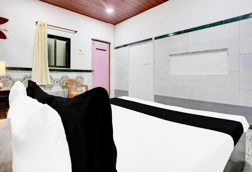 Трехместный Номер Классика, Spot On Hotel Yatri
