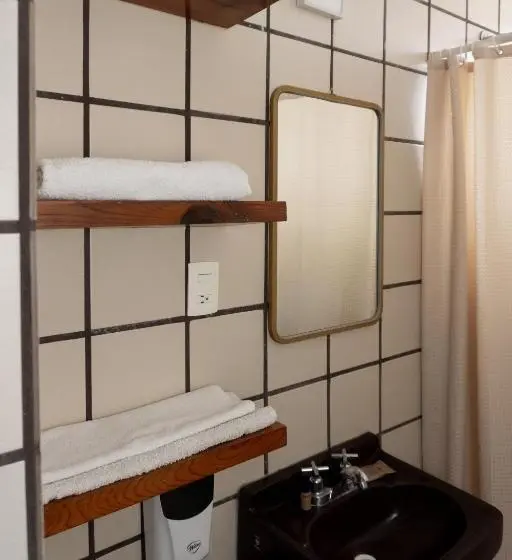 اتاق استاندارد یک نفره, Casa Barcelona San Luis Potosí