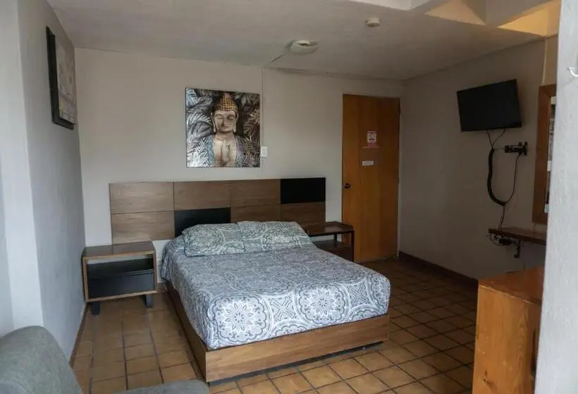 اتاق استاندارد یک نفره, Casa Barcelona San Luis Potosí