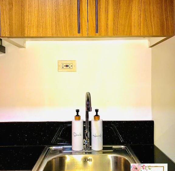 آپارتمان 1 خوابه با بالکن, Oranje Suite At Shore 3 Tower 1