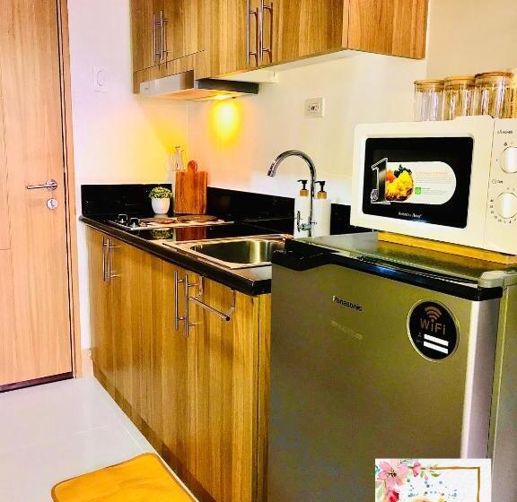 آپارتمان 1 خوابه با بالکن, Oranje Suite At Shore 3 Tower 1