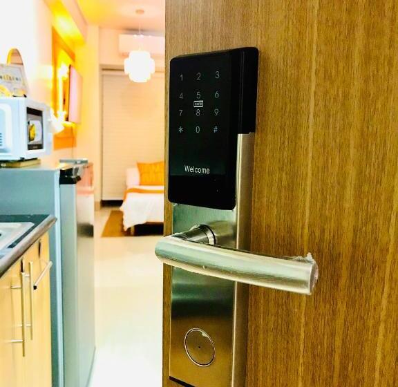 آپارتمان 1 خوابه با بالکن, Oranje Suite At Shore 3 Tower 1