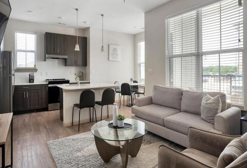 Апартаменты 2 Спальни, The Parker Austin Condos By Barsala