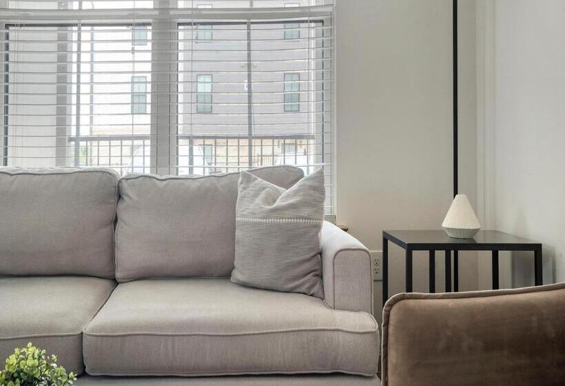 Апартаменты 2 Спальни, The Parker Austin Condos By Barsala