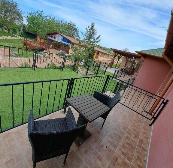 标准间, Szent Kristóf Vendégház