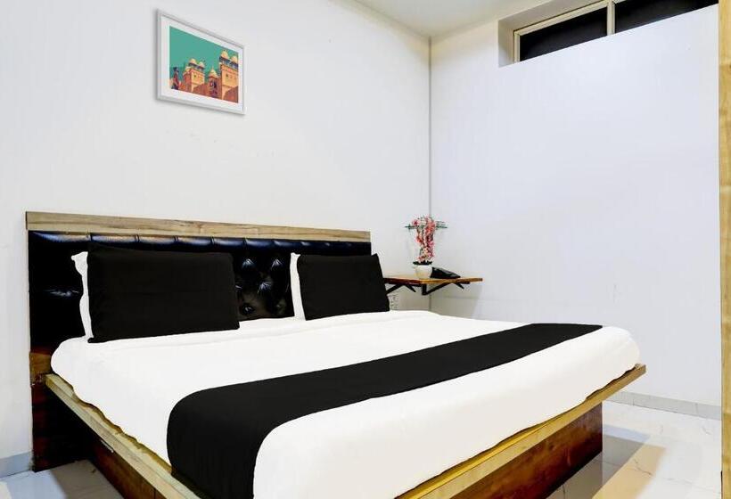 Трехместный Номер Deluxe, Oyo Aamrai Resort
