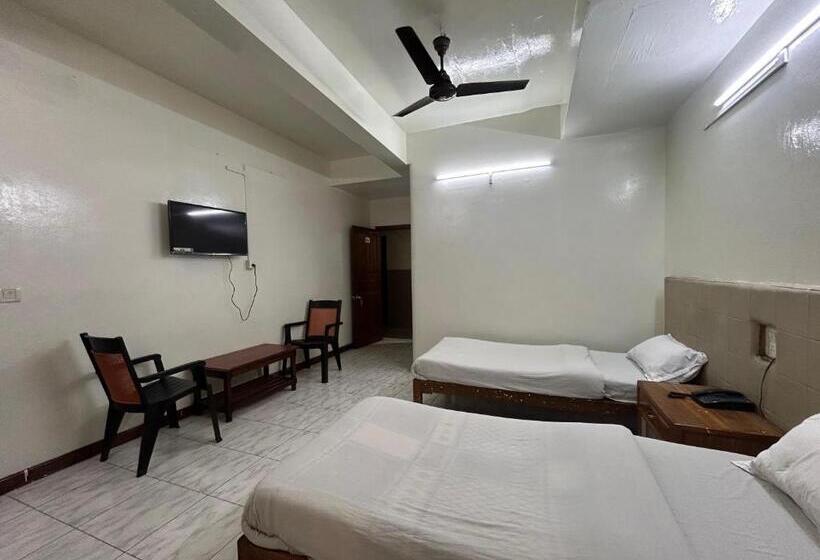 이코노미 룸, Urban Living