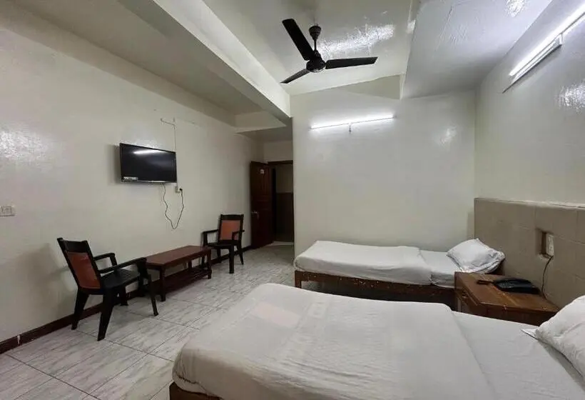 اتاق اکونومی, Urban Living