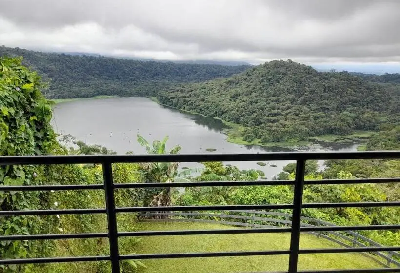 スタンダード４人部屋, Volcan Hule Lodging