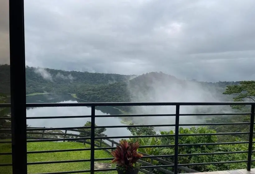 レイクビュースタンダードルーム, Volcan Hule Lodging