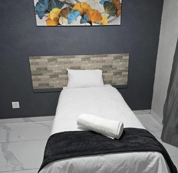 غرفة قياسية مطلّة علي حمام السباحة, Impala Palms Guesthouse