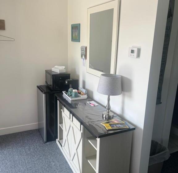 Номер Deluxe, Profile Deluxe Motel