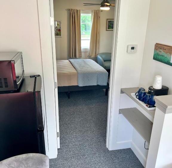 جناح ديلوكس, Profile Deluxe Motel