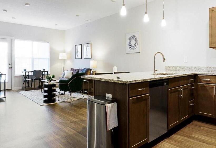 شقة غرفة واحدة, The Landing Apartments By Barsala