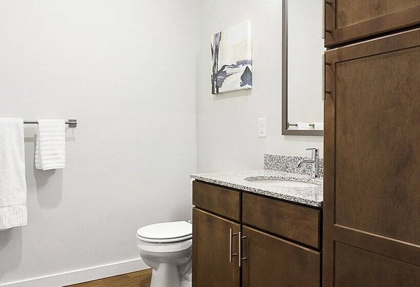 شقة غرفة واحدة, The Landing Apartments By Barsala