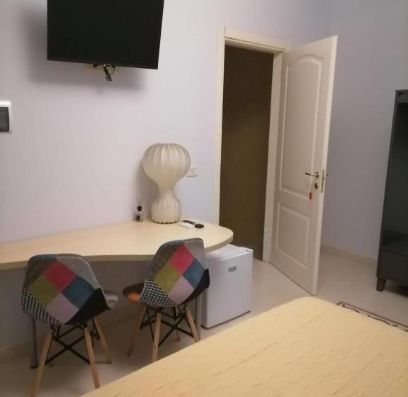 اتاق استاندارد سه نفره, B&b Dolce Casa