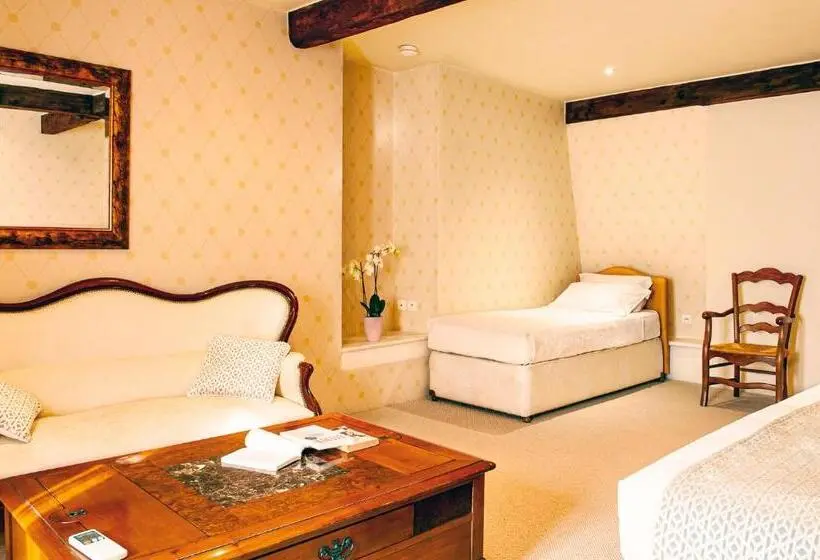 Deluxe Kolmen Hengen Huone, Les Cordeliers