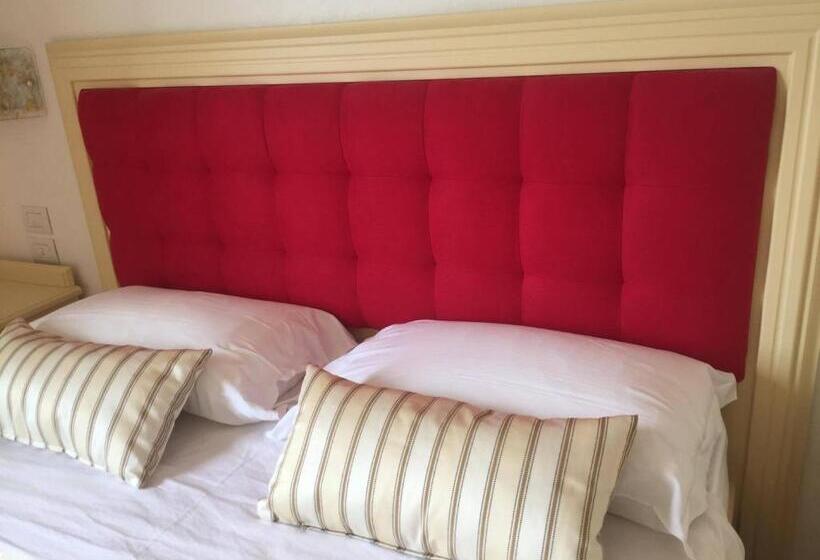 غرفة قياسية سرير كينج, Il Salice