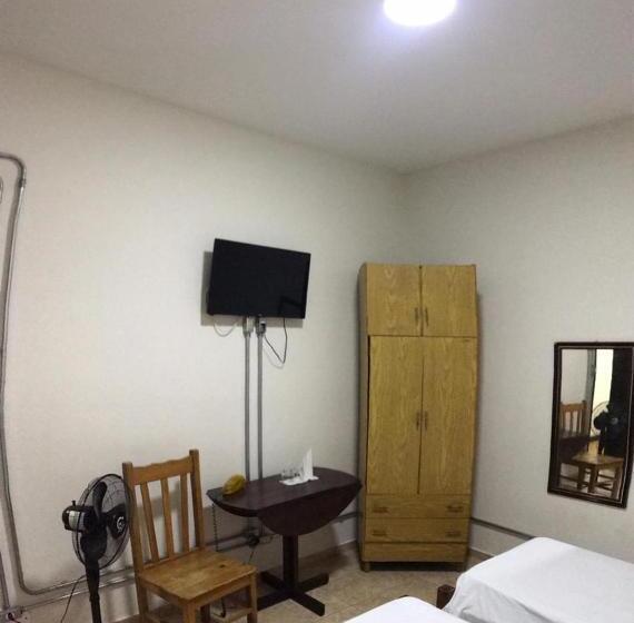 חדר דלוקס לשלושה, Sao Nicolau