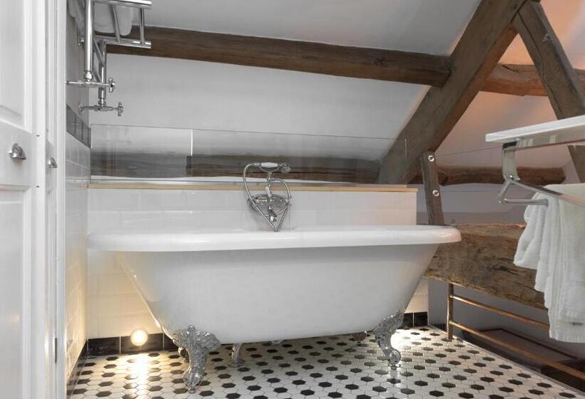 듀플렉스 스위트, The Lawrence