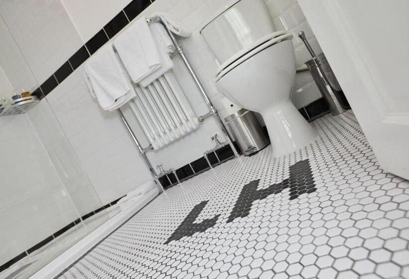 스탠다드 룸, The Lawrence