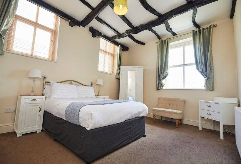 침실 4개 주택, The Lawrence