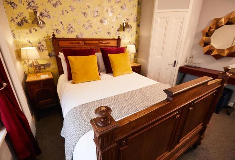 디럭스 룸, The Lawrence