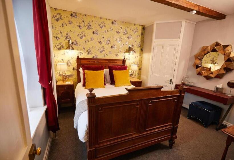 디럭스 룸, The Lawrence