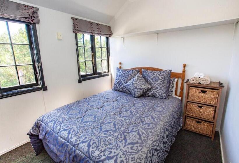 آپارتمان 1 خوابه, Cork And Keg