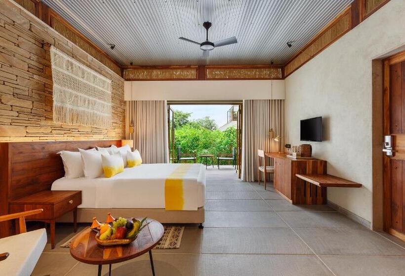 חדר סטודיו סטנדרד, Woods At Sasan