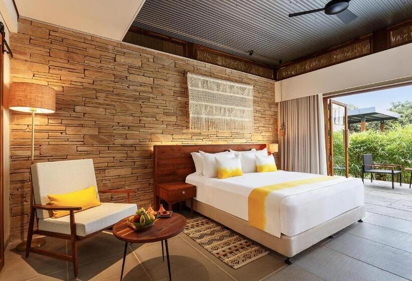 סטודיו סטנדרט עם מרפסת, Woods At Sasan