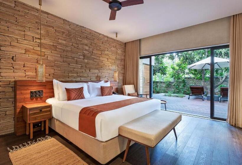 וילה עם חדר שינה אחד ובריכת שחיה, Woods At Sasan