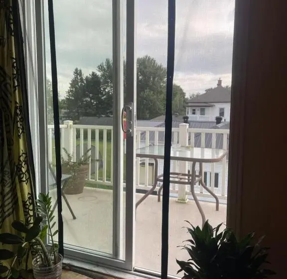３ベッドルームアパートメント, Auberge Du Wagon