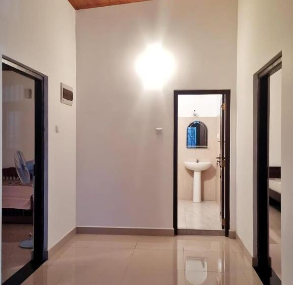 Номер Стандарт Совместная Ванная, City Villa Negombo