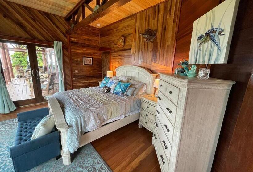 اتاق استاندارد با چشم‌انداز دریا, Magic Skies B&b
