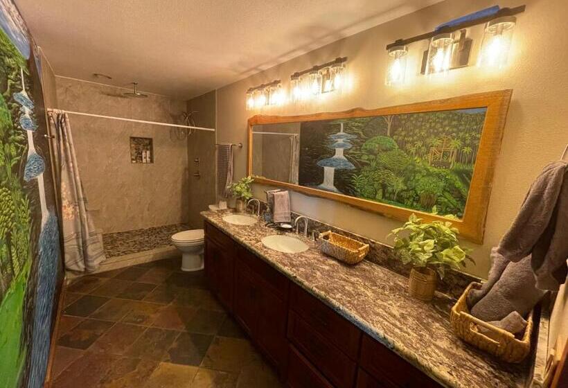 اتاق استاندارد با چشم‌انداز باغ, Magic Skies B&b